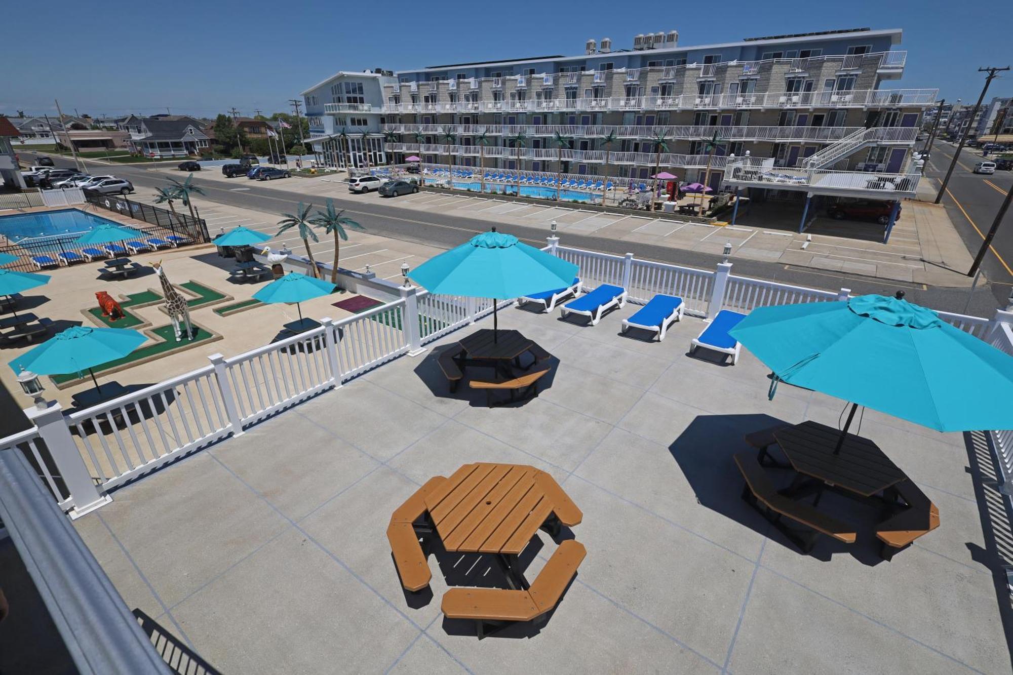 Compass Family Motel 2*